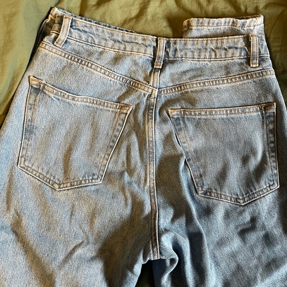 COPY - Topshop Mom jeans - Picture 2 of 3